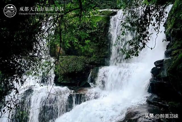 放春秋假啦！成都天台山旅游景区免门票→