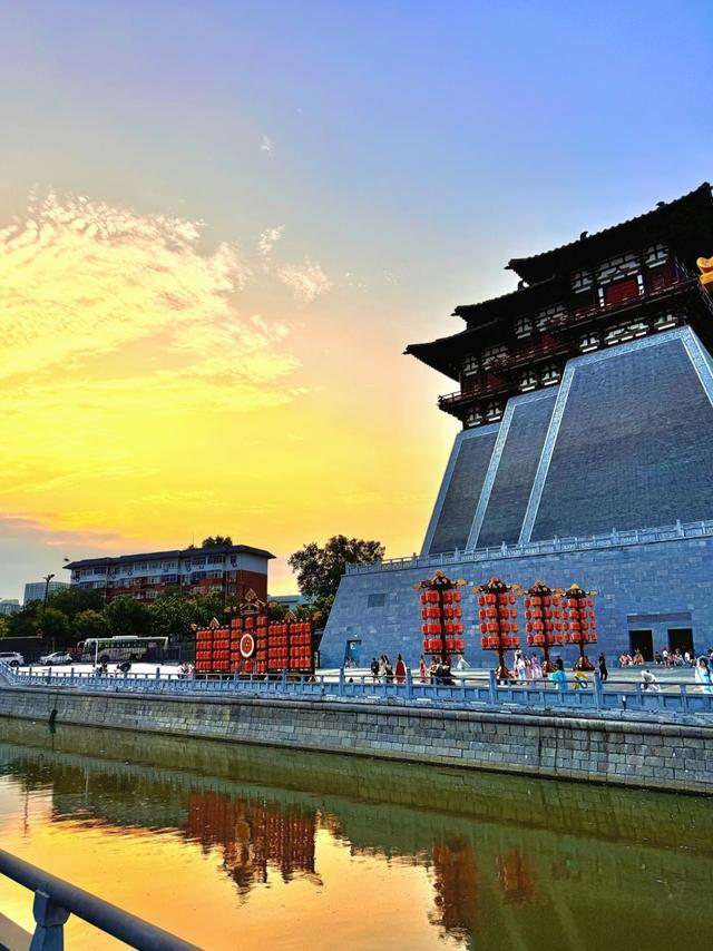 苏州没想到，杭州也没想到，如今的中国洛阳，已成为顶流热地