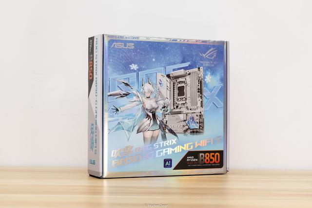 极地坚冰！华硕TUF RTX 5070Ti O16G白色游戏实测
