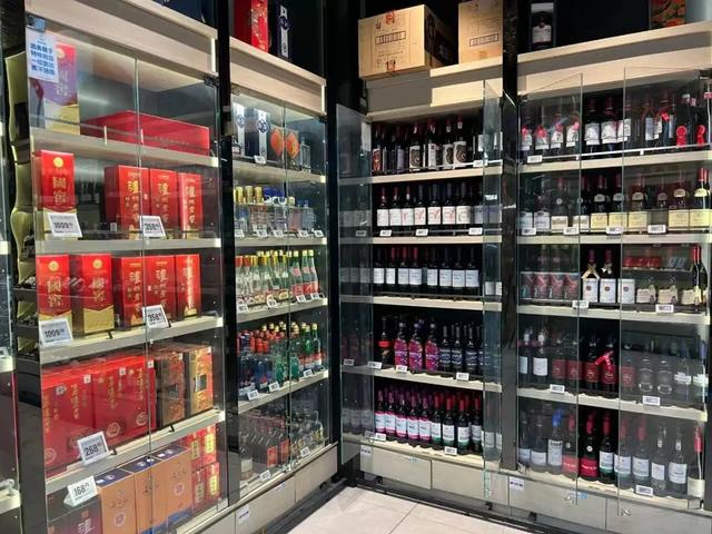 电商平台促销季卷到全年无休，烟酒店转型迫在眉睫