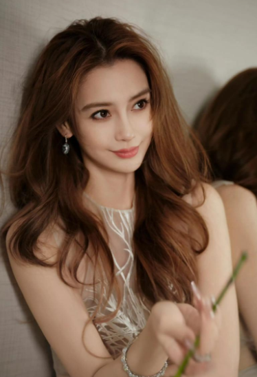 刘强东章泽天久违合体仅3天，令人恶心的一幕上演，杨颖也被牵连