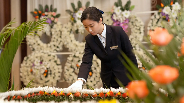 中国将迎来前所未有的死亡高峰，专家给出答案：是这些因素导致的