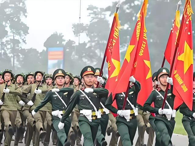 越南与中国杠上了？中国前脚定下9月3阅兵，越南后脚就定9月2！