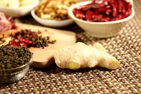 花椒和姜煮水泡手能辅助治手风湿关节炎吗图片