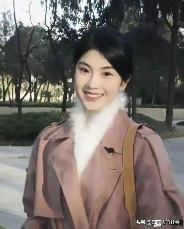 河南郑州一校花 169cm身高 身材拥有黄金比例 散发迷人身材魅力