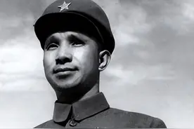 解放战争时期，五大野战军15位副司令，粟裕大将地位最独特图片