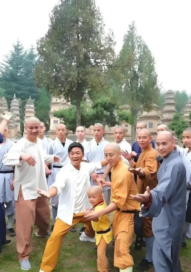 王宝强也没想到，释永信毁灭牵出前妻马蓉旧事，自己差点“垫背”