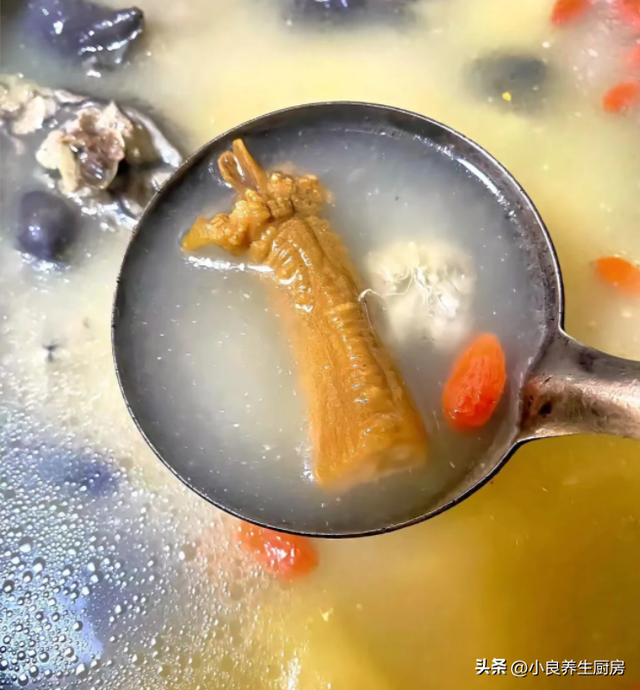 花胶乌鸡红枣汤的做法 2026年花胶乌鸡红枣汤的做法窍门