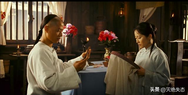 至今未婚未育，身边却有男人陪了近 20 年！54岁的她才是人间清醒
