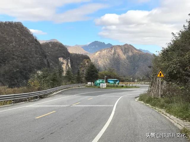 车过神农架【原创】作者：原铁十师陶玉和