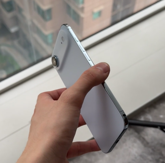 苹果失败了，iPhone Air发布一个月即停产，网友吐槽配置差