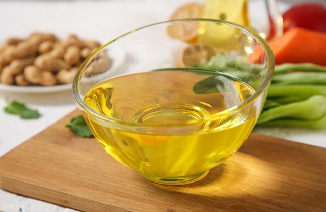 上海交大研究：脑梗患者每天吃核桃	，半年后3个惊喜改变