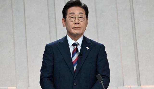 特朗普没料到，韩国外长从美国回来就改口，当着全球向中方喊出一句话，美国人破大防了！