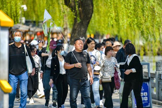 从特种兵暴走To躺平式度假：当代旅游的慢革命