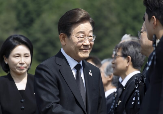 会见特朗普之前，李在明宣布对华新决定，中方很赞赏
