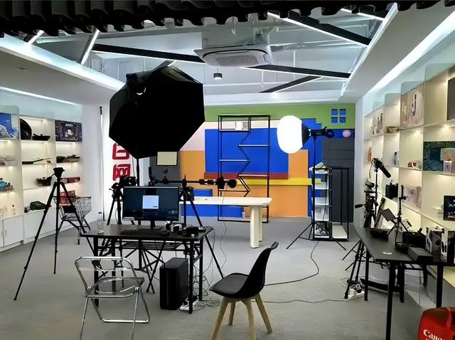 镉超标9000倍！廉价合金饰品成“美丽陷阱”，你的首饰安全吗？