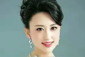 知性优雅，端庄大方，气质迷人的张蕾，美丽动人的写真照图片