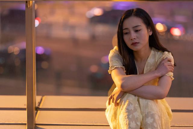 警惕！凤凰潮APP传销陷阱，零成本年入百万？用户血本无归