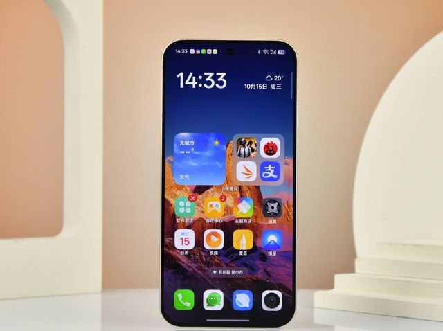 手机好评榜更新，真我GT8Pro冲上榜首，小米跌出前十