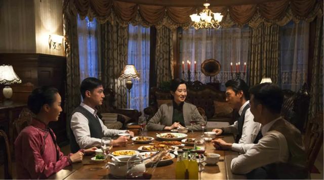 给过去10年最好的谍战剧排个名：《沉默的荣耀》第6，《风筝》第2