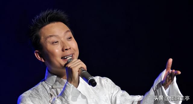 善恶终有报！47岁“跌落神坛	”的李玉刚，终是活成了“跳梁小丑”