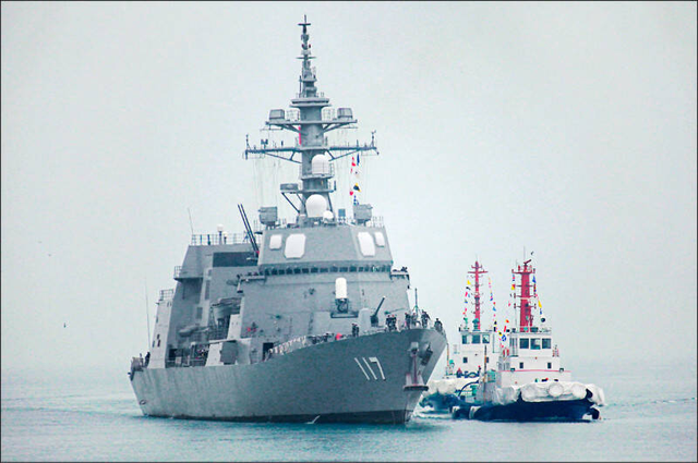 “中国向日本军舰连开两炮”，日媒相当不服气，日本高层不敢吭声