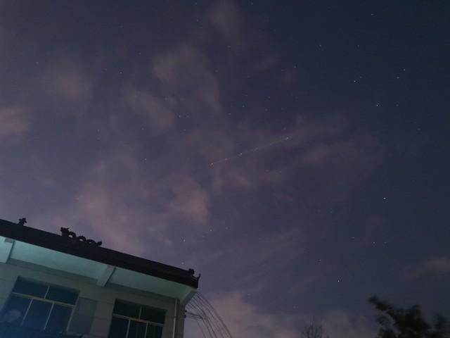 87年，去同学家玩，他姐姐把我拉进房间，教我玩“俄罗斯方块”