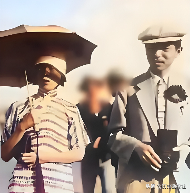 91岁于凤至美国豪宅留影，满头白发面容消瘦，苦等张学良50多年