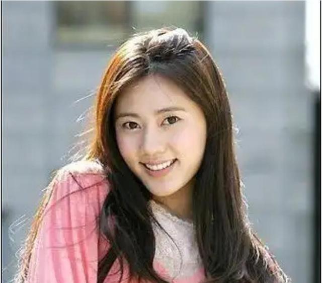 于晓光做梦没想到，韩国总统访华仅3天，46岁秋瓷炫竟意外火出圈