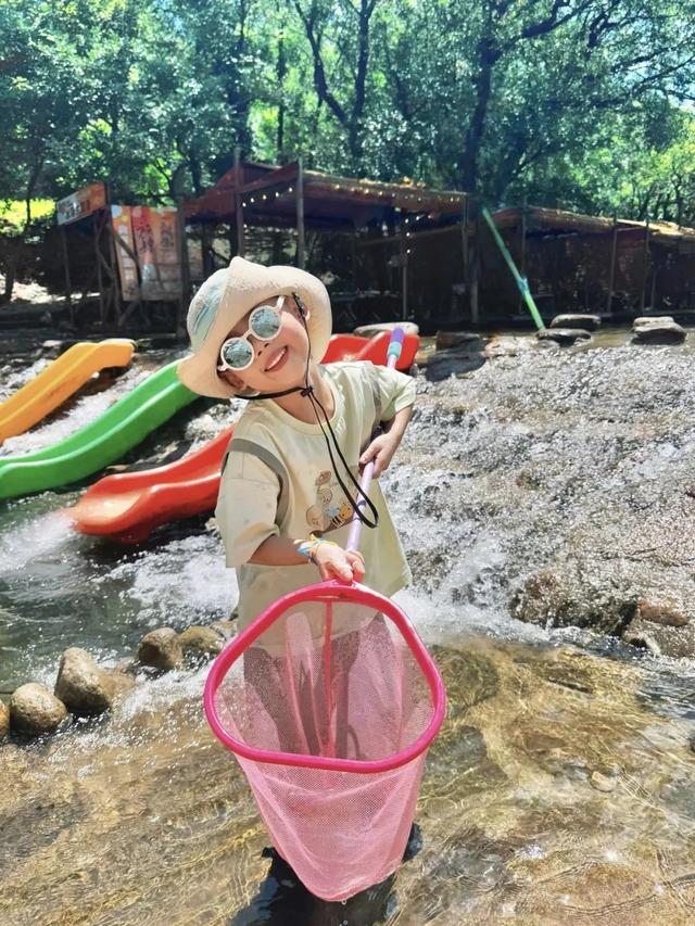带娃冲！武汉亲子溯溪天花板！嬉水狂欢过夏天！