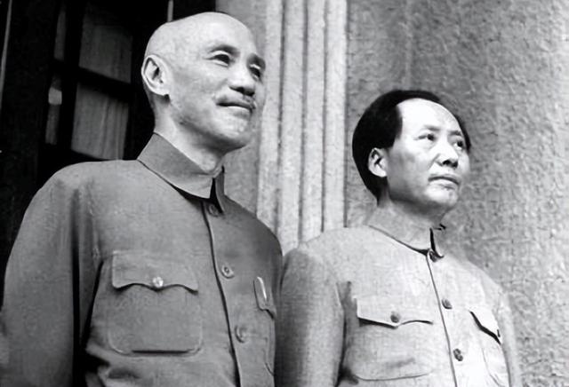蒋介石在日记里坦言：重庆谈判放走毛泽东，全是因为这两点！