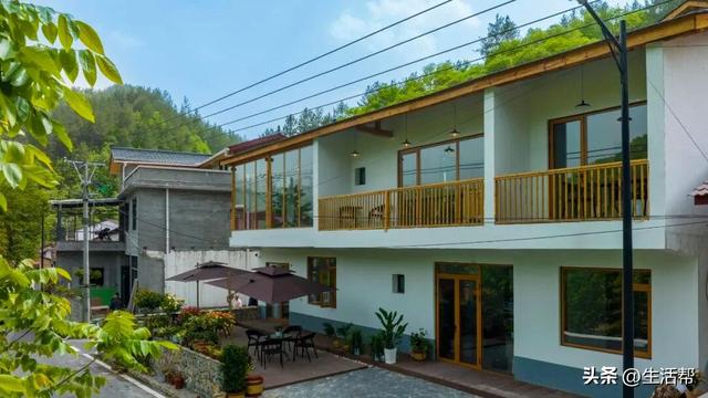 陕西小村庄，住一晚已经要两千了