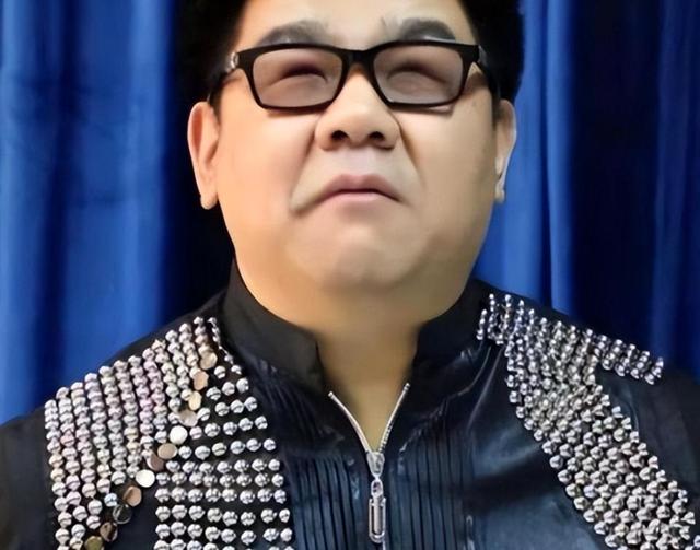 善恶终有报！狂妄自大的“盲人”歌手杨光，终究付出了惨痛代价