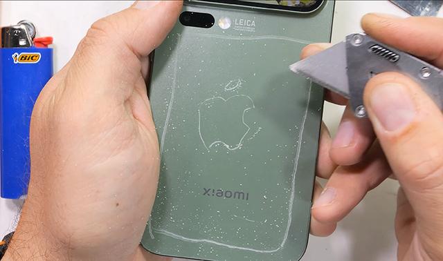 国外博主暴力测试小米17 Pro耐用性，龙晶玻璃挺耐造