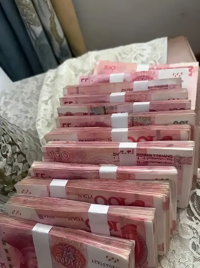 “绿色”外衣藏污纳垢！造纸业新漏洞，你用的纸可能是“污染源”