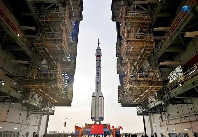 神舟二十要空载返航？3名航天员返航时间公布：换坐神舟二十一号