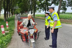 不是有号牌就能上路，电动三轮车还要携带3个证件，违规处罚明确图片