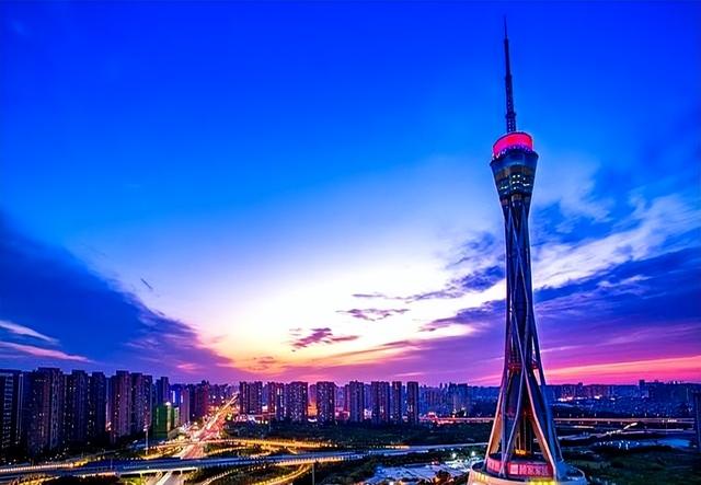 我是香港人，刚从郑州回来，实在忍不住想说：郑州给我的2点印象