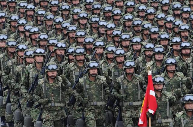 高市还不服气，要求中方撤回	，外交部把话挑明：日本应该解除武装