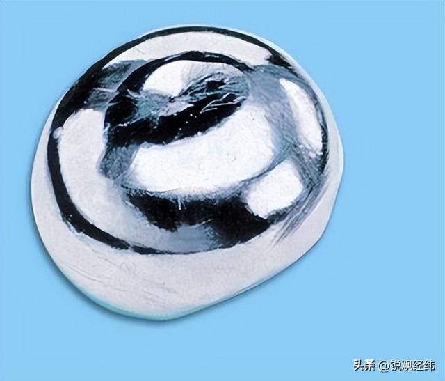 别只炒黄金！中国真正“赚钱王牌	”	，是这俩东西，年内涨幅超110%