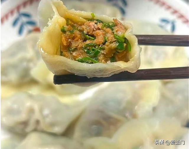 冬天，这菜使劲吃！一解毒，二对眼睛好，三护肝，冬天包饺子真香