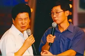 从春晚爆红到销声匿迹，靠相声出名的大兵奇志，为何突然消失了？图片