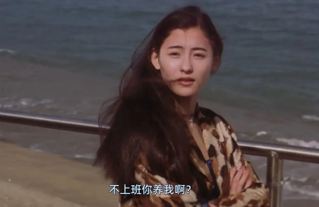 谢霆锋也没想到，张柏芝会因阅兵当天的一特殊举动，实现口碑暴增
