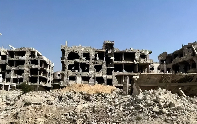 不到24小时，美军不宣而战！近百炸弹被投下，626次空袭惹恼全球