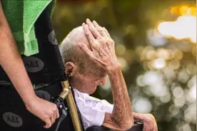 老人为何逐渐消瘦？原因在于胃肠先老化，要补充高密度低负担营养图片