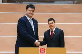 姚明卸任篮协主席只因手下没有好教练图片