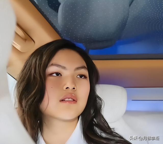 李湘也没想到	，费心富养15年的女儿，竟给前夫王岳伦做了"嫁衣"