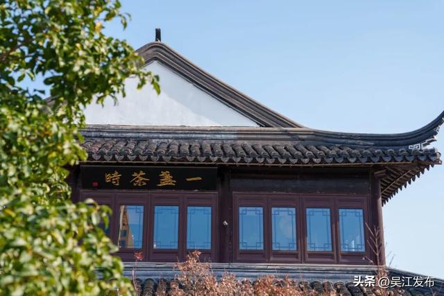 吴江人的_________ ，叫垂虹路 ！