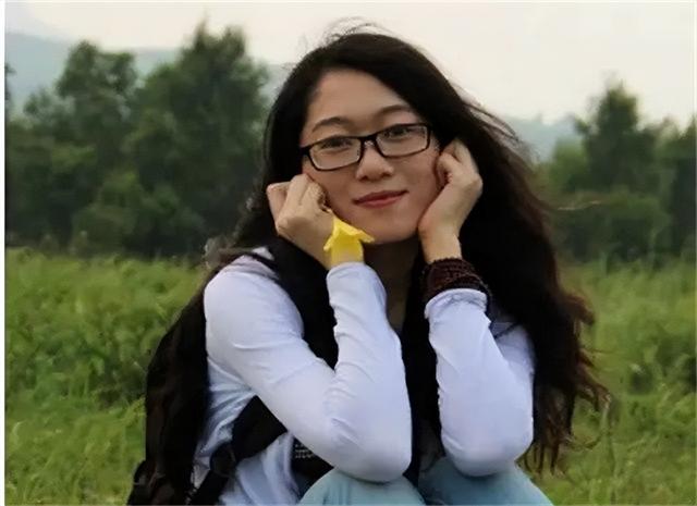 刘强东的美女助理：普通本科生，身兼多职，毕业多年不忘反哺母校