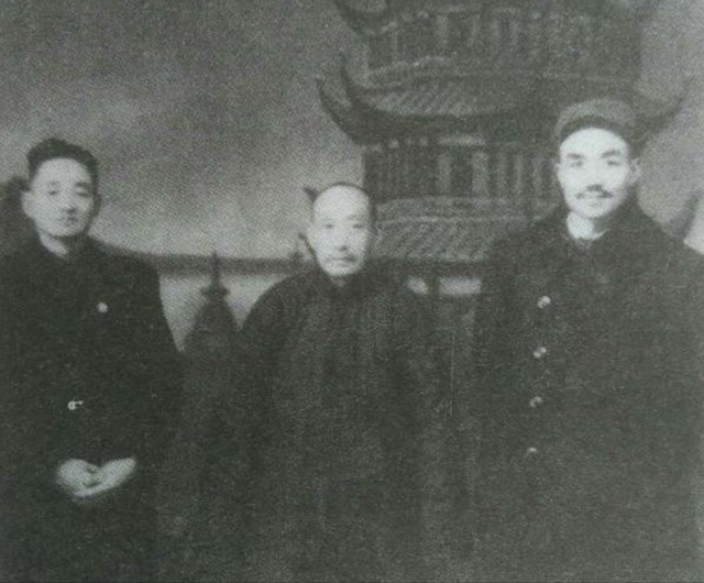 他无职务无军衔，评级时却惊动毛主席，最后特批的待遇比大将还高